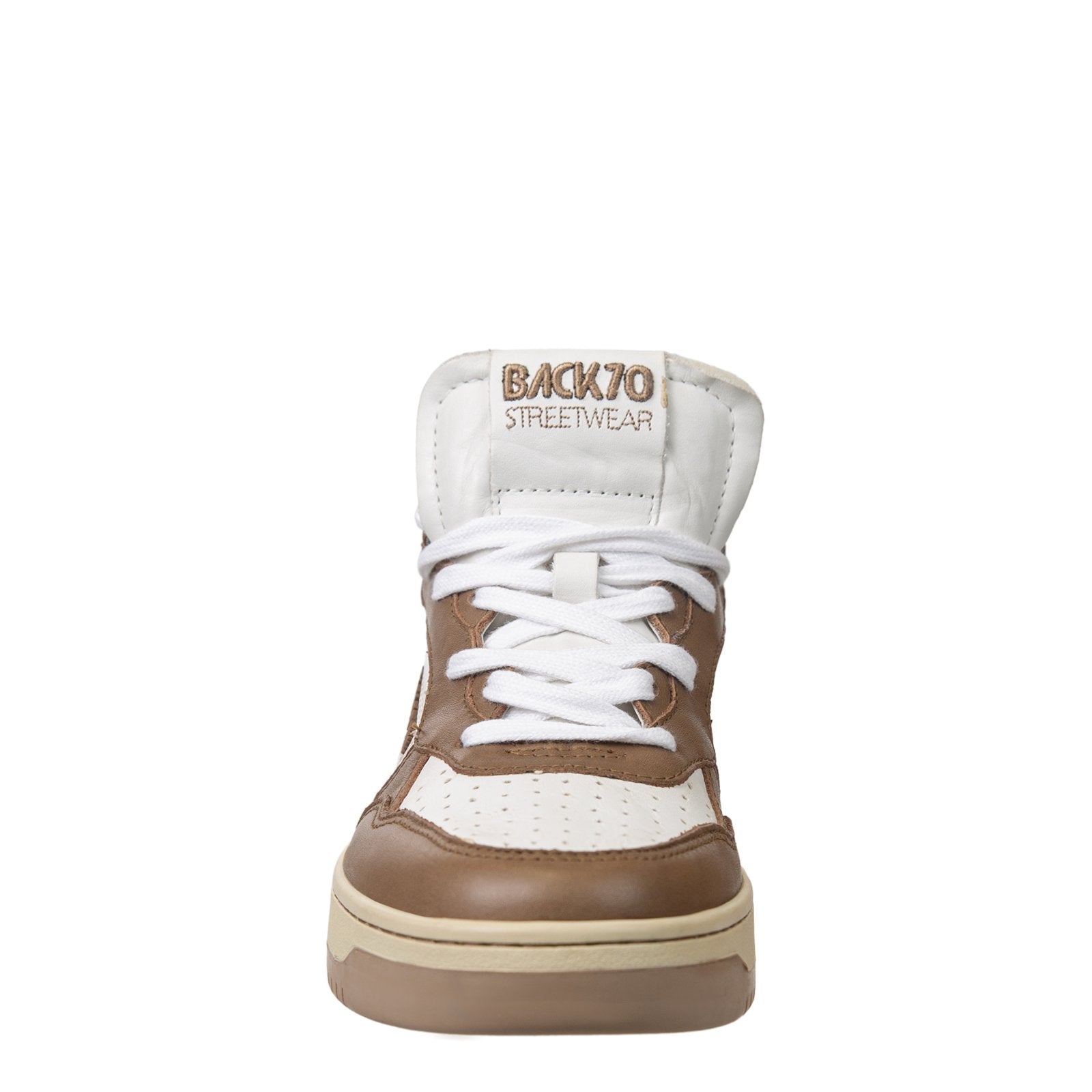 Back 70: SMASH in CAMEL Sneakers