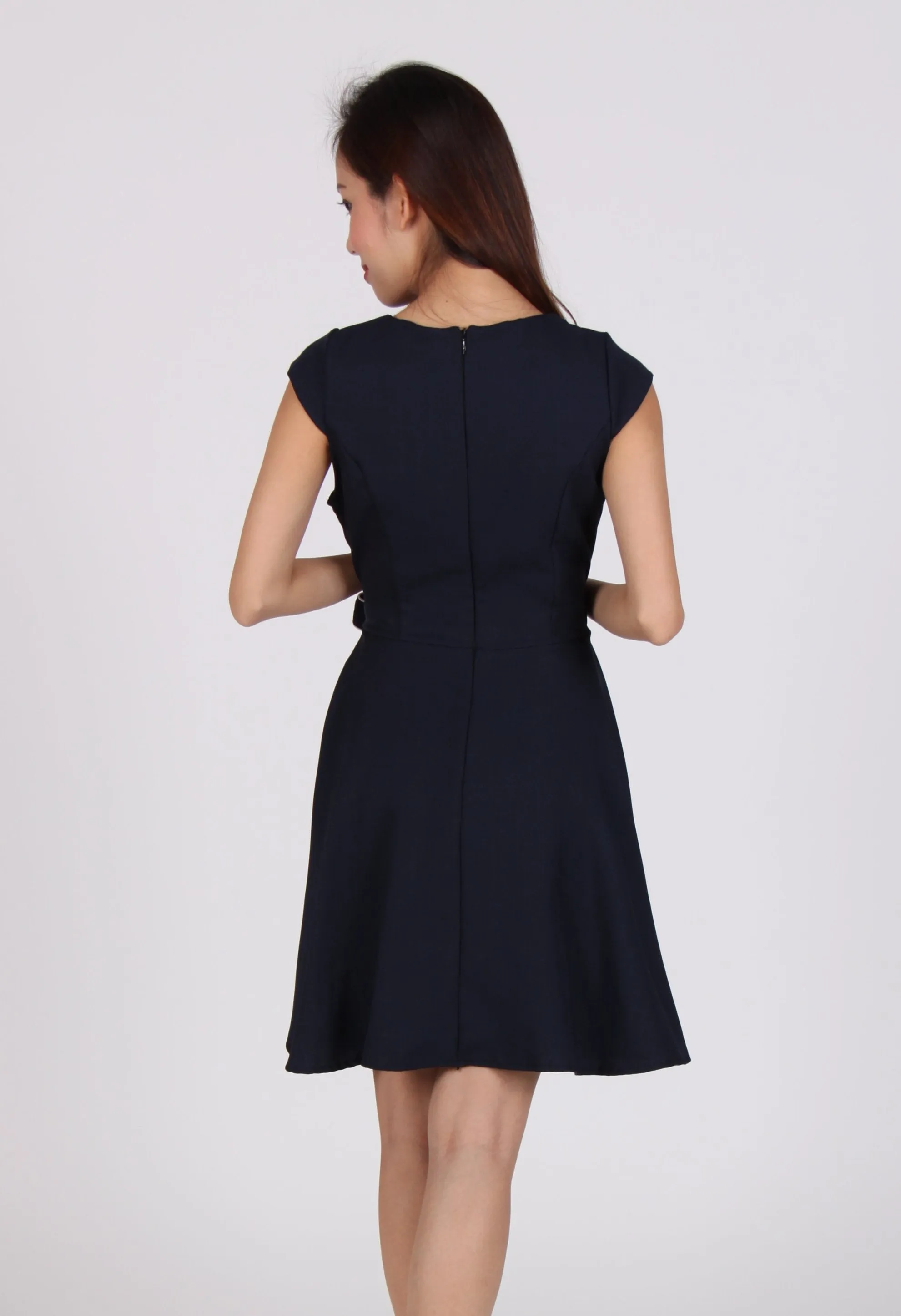 Contrast Waist Tie Cap Sleeve Skater Dress in Navy Blue