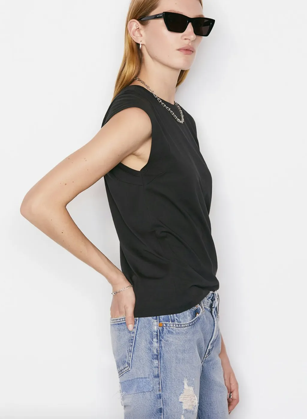 Le Mid Rise Muscle Tee