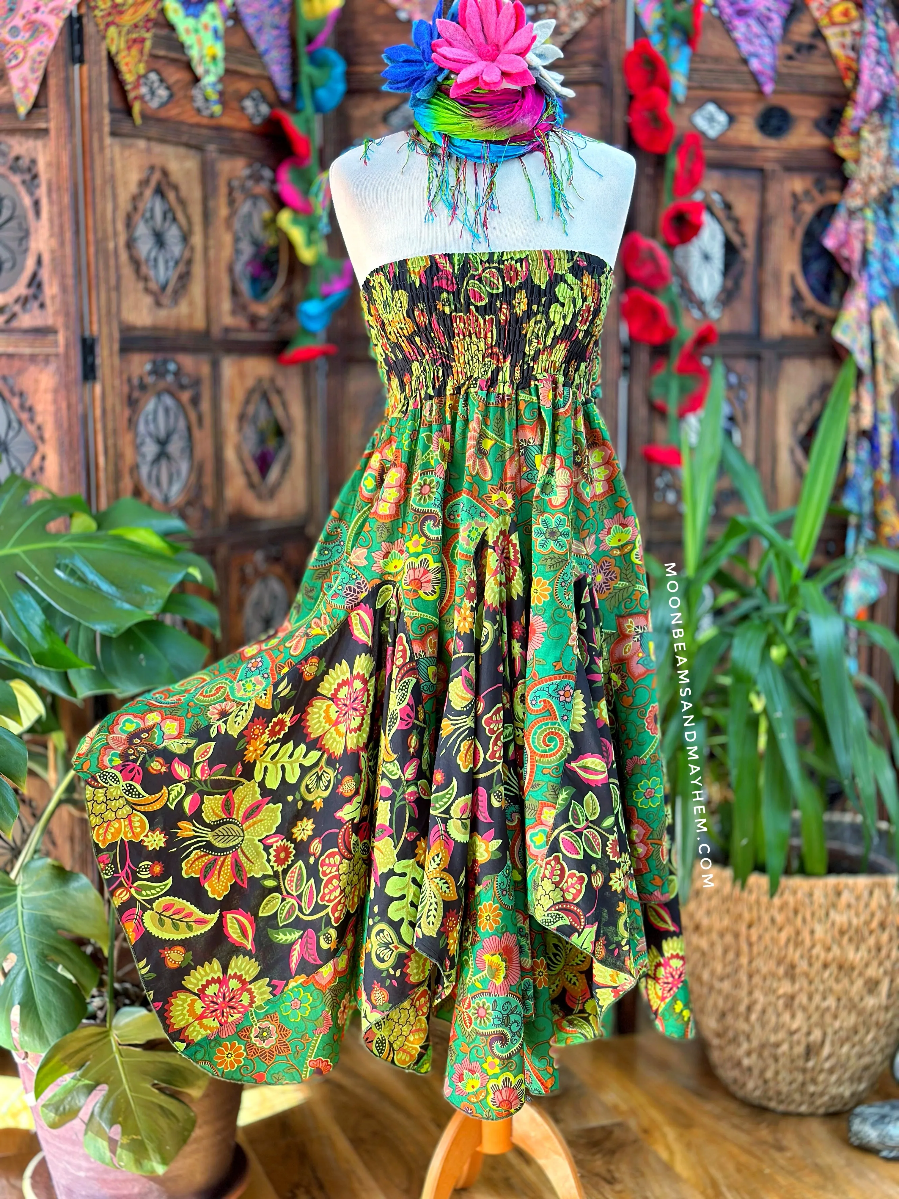 MAGICAL GREEN PIXIE SKIRT (REG/XL)