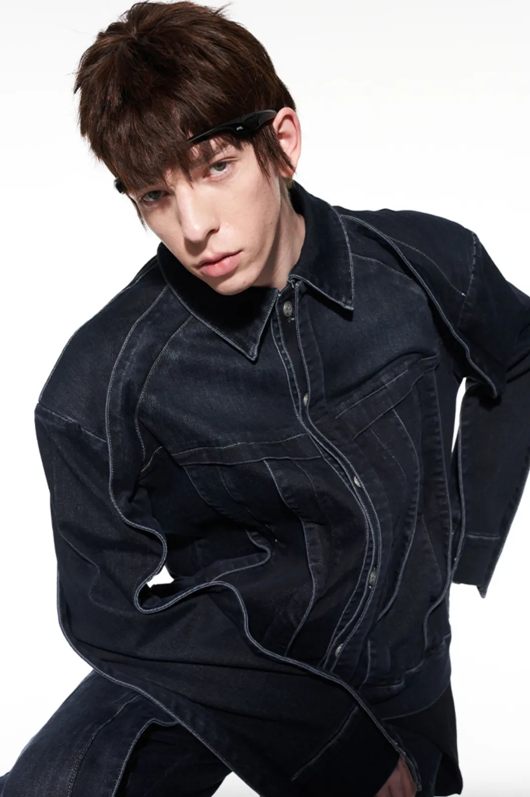 MULTI-LAYERED PANELS DENIM JACKET - BLACK