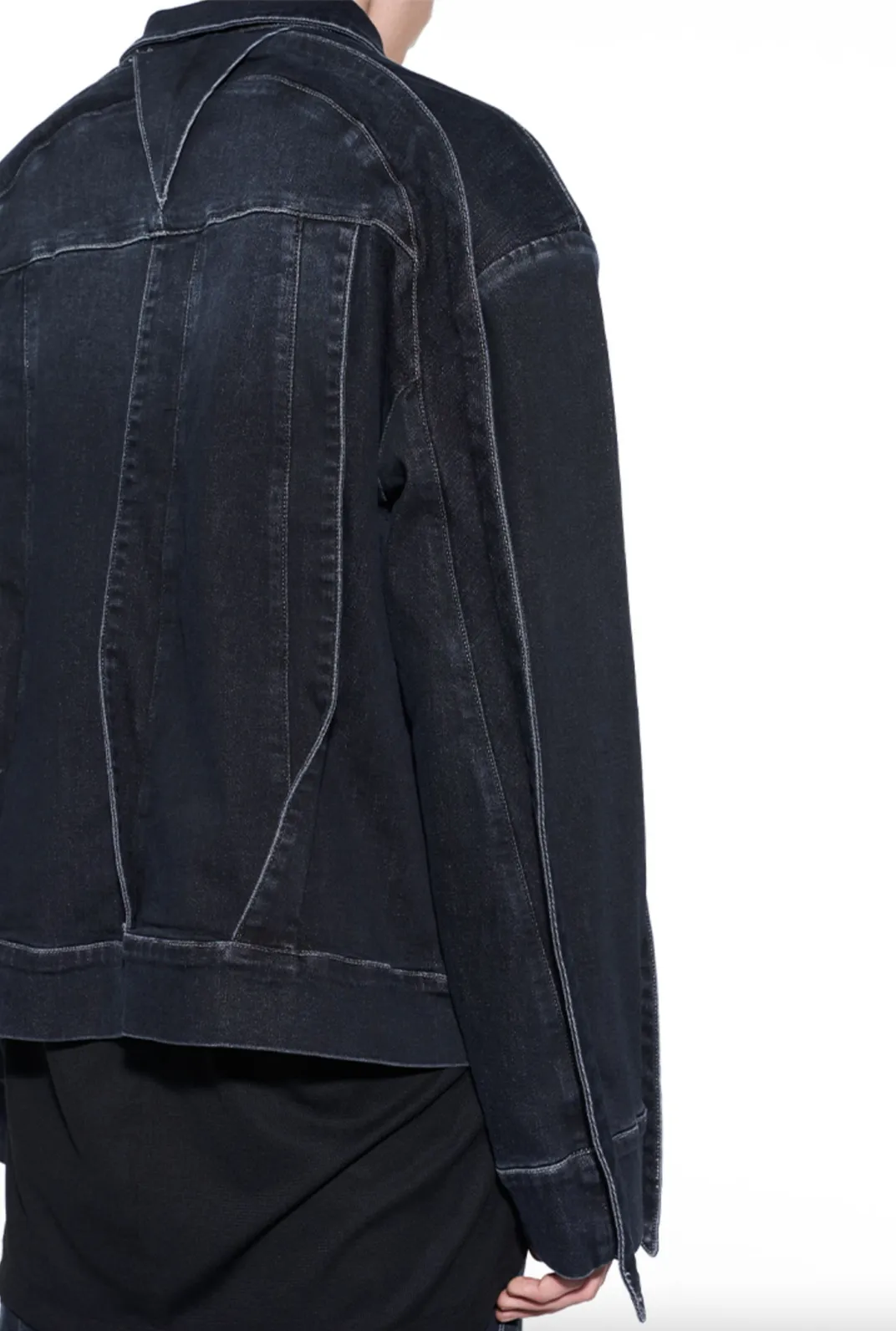 MULTI-LAYERED PANELS DENIM JACKET - BLACK