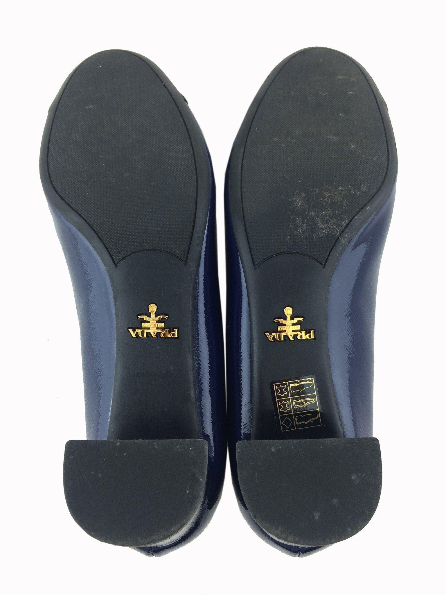 Prada Vernice Saffiano Cap Toe Pumps Size 9 | IT39