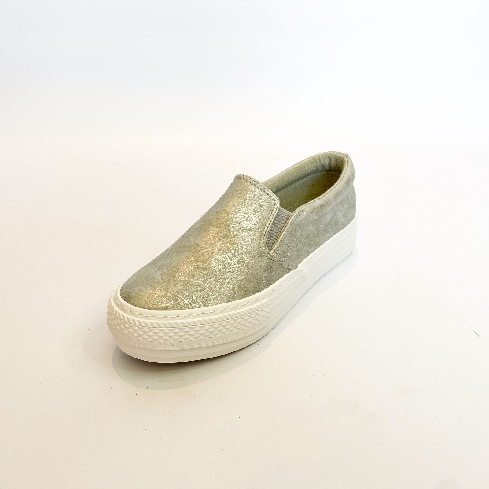 Savoy silver slip on