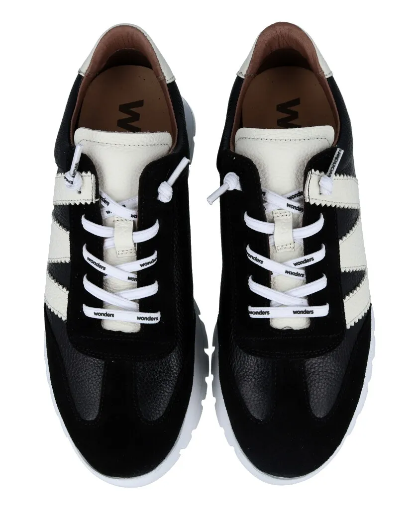 Sneakers with light sole Wonders A-2476