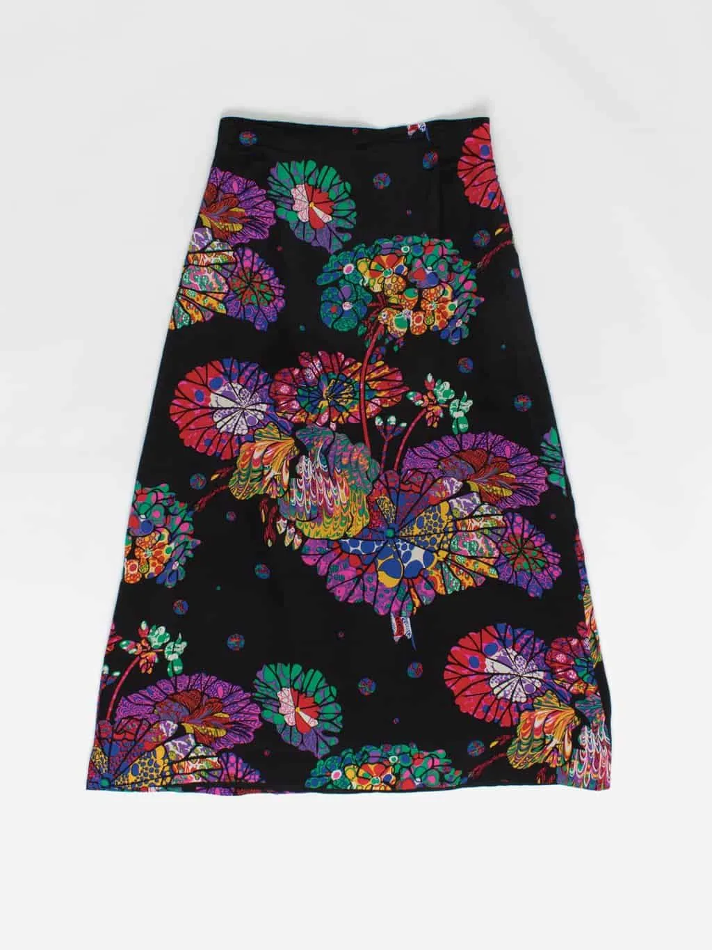 Vintage maxi skirt with bold floral print – Medium / Large